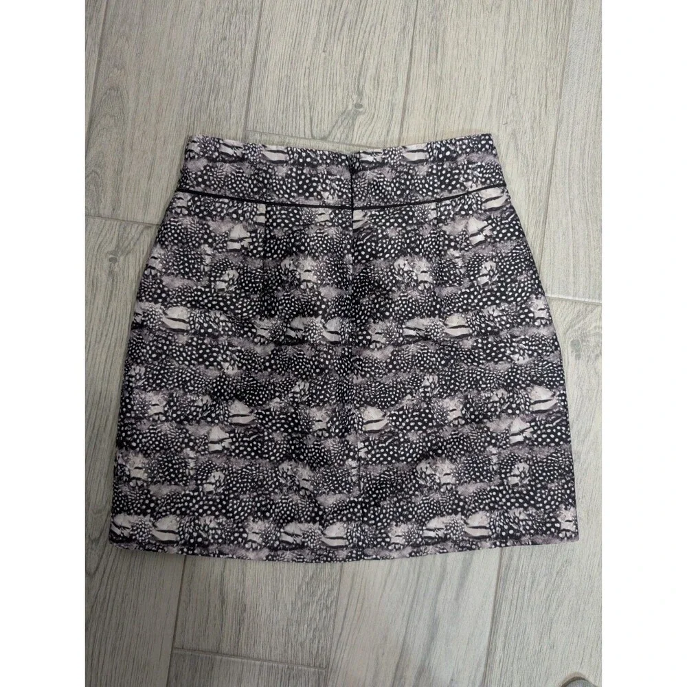 J.Crew Mini Skirt Sz 2 Feather Print Lined with Slip Pockets Back Zipper EUC 124